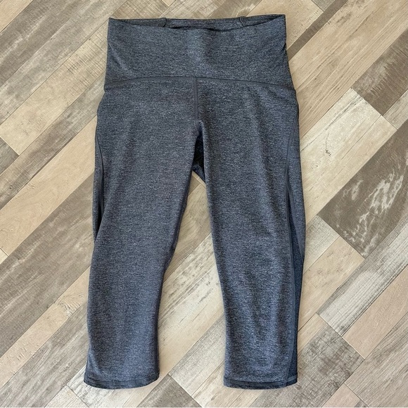 LULULEMON Train Times Crop Leggings Size 6 EB - Picture 1 of 14